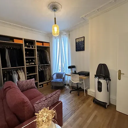 Luxury, Elegant, Eiffel Tower View פריז