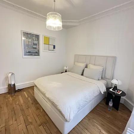 Luxury, Elegant, Eiffel Tower View 公寓