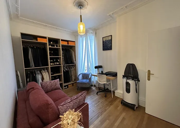 Luxury, Elegant, Eiffel Tower View Parigi